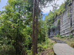 -梭布垭石林景区