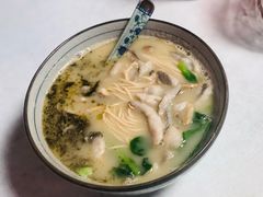 招牌黄鱼面-明呈黄鱼面馆(斜土路店)
