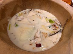 -滇香肴·云南菜蒸汽石锅鱼(云南北路店)