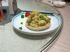 秘制金沙虾球-广州天河合景福朋喜来登酒店 · 聚味轩中餐厅