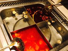 四宫格锅底-海底捞火锅(亲子主题北金鹰店)