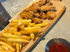 -必胜客(尹山湖歌林公园店)