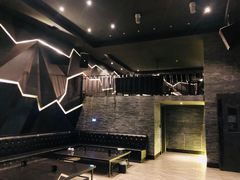 -范特西FANTASY量贩式KTV(民主广场店)