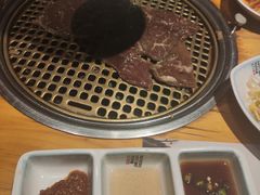 -唯成•韩国炭火烤肉 유성고기