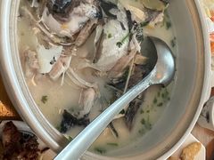 -美顺香食府鱼头老店(雪野湖店)