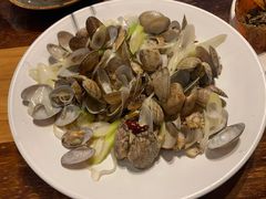 -臻鲜燕海鲜融合餐厅(金陵style店)