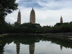 -三塔倒影公园