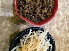 -丽虹云南过桥米线(兴工街店)