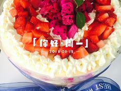 草莓千层-艾加柒克蛋糕茶歇甜品台(春熙路店)