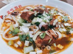 大传统猪肉面-老柴削面(向阳里店)
