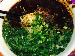 -牛一嘴·兰州牛肉面·大盘鸡(财富中心店)