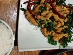 -云海肴·汽锅鸡·云南菜(天山百盛优客店)