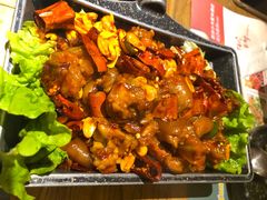 火辣猪肘铲-冰川延边料理·炭烤串(原小木屋店)