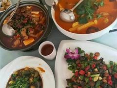 -一栋洋楼云南菜馆