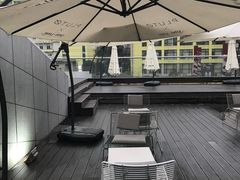 -UNI UNI(环亚凯瑟琳店)