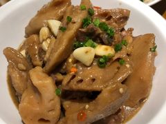 排骨油焖藕-邻家小馆(银都店)
