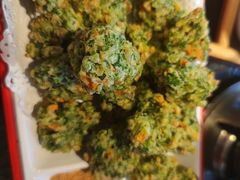 -靠山屯东北农家菜(八龙桥雅苑店)