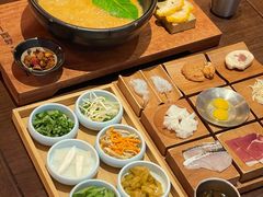 -银米·云南传统过桥米线(双廊黑金冠店)