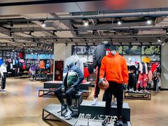 -NIKE(虹悦城店)