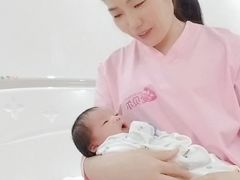 -爱贝尔高端月嫂(母婴护理)