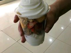 -三佰瑞冻酸奶(凯德MALL店)