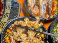 -三道苗苗鱼·美蛙黄辣丁(八里店)