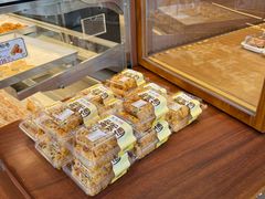 -鲍师傅糕点(西站店)