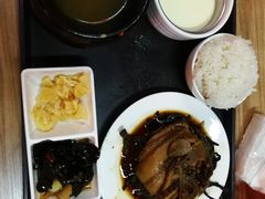 -仁爱团泊湖温泉中心