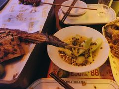-威记烧嘢·南宁烧烤·超级生牛(绿地店)