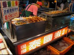 -六合夜市