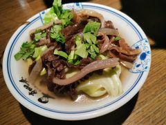 -肖四女乐山跷脚牛肉(世博源店)