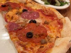 -城市大道红炉披萨烘焙坊