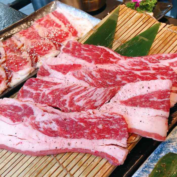 牛岛·炭火烤肉(华发未来荟店)-"好朋友过生日选的这家,于是下了班的