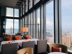 靠窗位-悦厅·下午茶(杭州柏悦酒店)