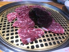 -唯成•韩国炭火烤肉 유성고기