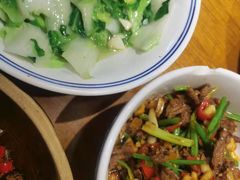 -屋里饭菜·湘菜馆(火车站店)