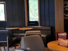 大堂-星巴克(红房子店)