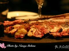 -恰餐厅及酒吧 CHAR Bar & Grill (北京丽都皇冠假日店)