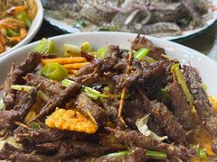 -丹水桥地锅鱼·翘嘴鲌·地方特色全鱼宴(丹江口大坝店)