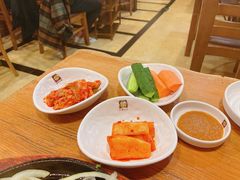 小菜-喇喇排骨火锅·传统韩式脊骨汤(望京西园总店)