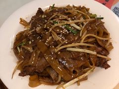 -新大咀港式茶餐厅(宝山万达店)