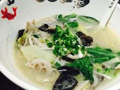 三鲜素什锦-渝是乎酸菜鱼(龙旗购物中心店)