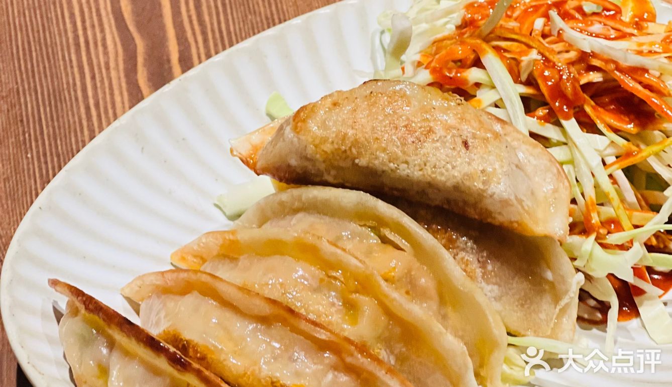 成都新晋韩式Bistro｜牛肉薄脆pizza太绝了‼️