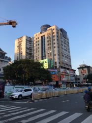 -康容堂·专业祛痘·皮肤管理中心