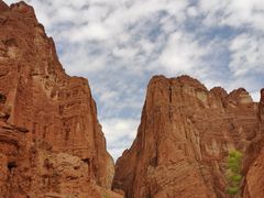 -天山神秘大峡谷