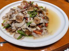 -汤锅大王(新平曹苏黄牛汤锅有限公司)