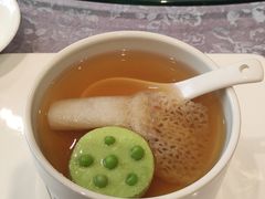 夏映莲蓬竹笙胆-新光酒家·河豚·海鲜·蟹料理(浦东店)