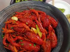 -肥肥虾庄·金牌油焖大虾(汉口城市广场店)