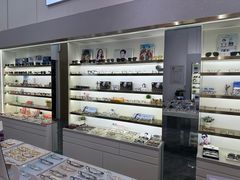 -视野联行眼镜·蔡司·控优点授权(长白万象汇店)
