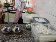 -正宗杨记普洱酸醋米线(总店)